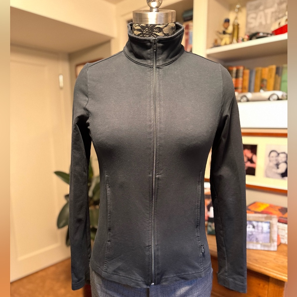 🖤 DKNY Activewear Zip-Up Jacket – Size M